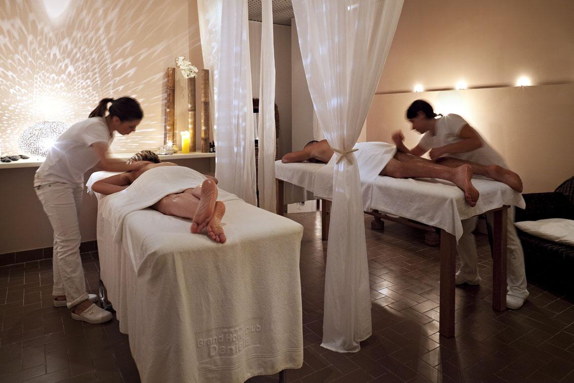 Voi Daniela Essentia Hotel Conca Specchiulla Luaran gambar