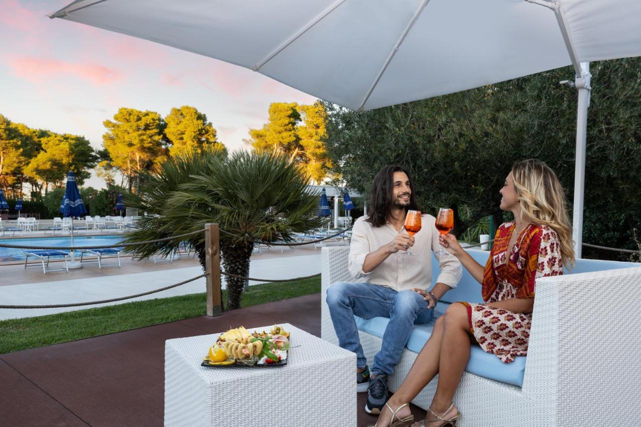 Voi Daniela Essentia Hotel Conca Specchiulla Luaran gambar